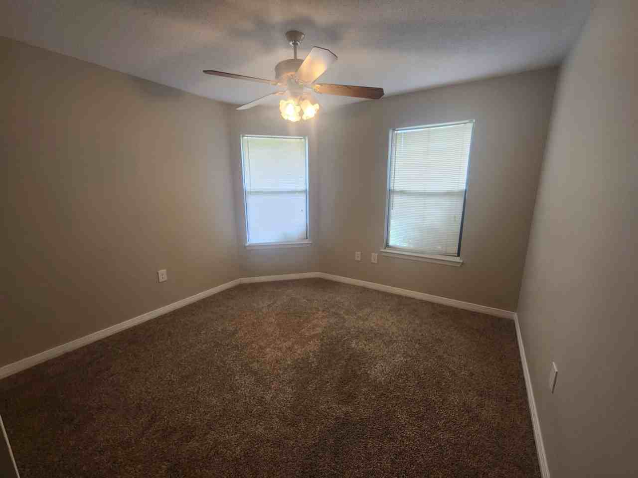 13349 Lorraine Road - Photo 3 of 14