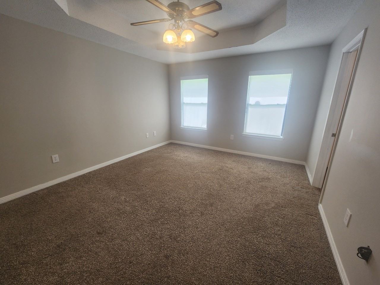 13349 Lorraine Road - Photo 4 of 14