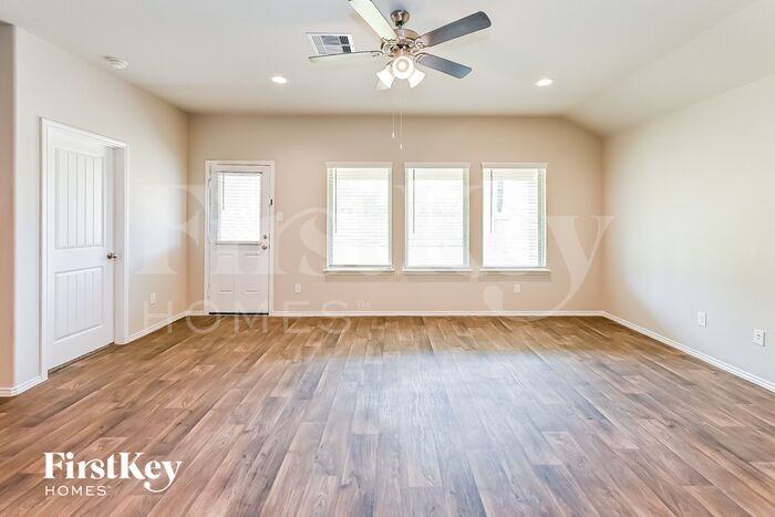 946 Autumn Flats Way - Photo 3 of 15