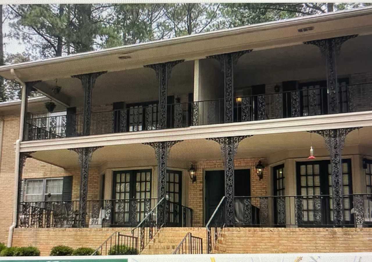 851 Vestavia Villa Ct #NA - Photo 3 of 11