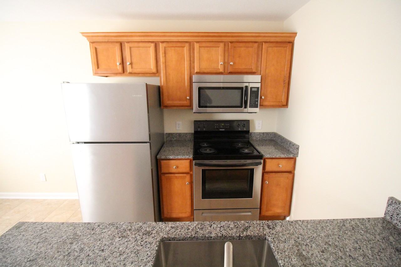 6263 W Kilgore Ave #101 - Photo 2 of 14