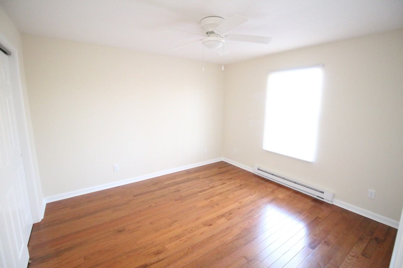 6263 W Kilgore Ave #101 - Photo 7 of 14