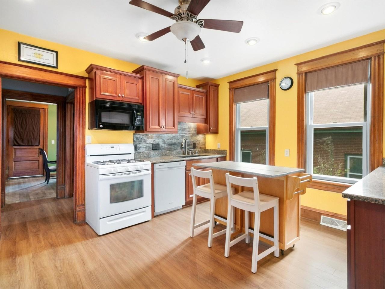 2635 S Howell Ave - Photo 3 of 17