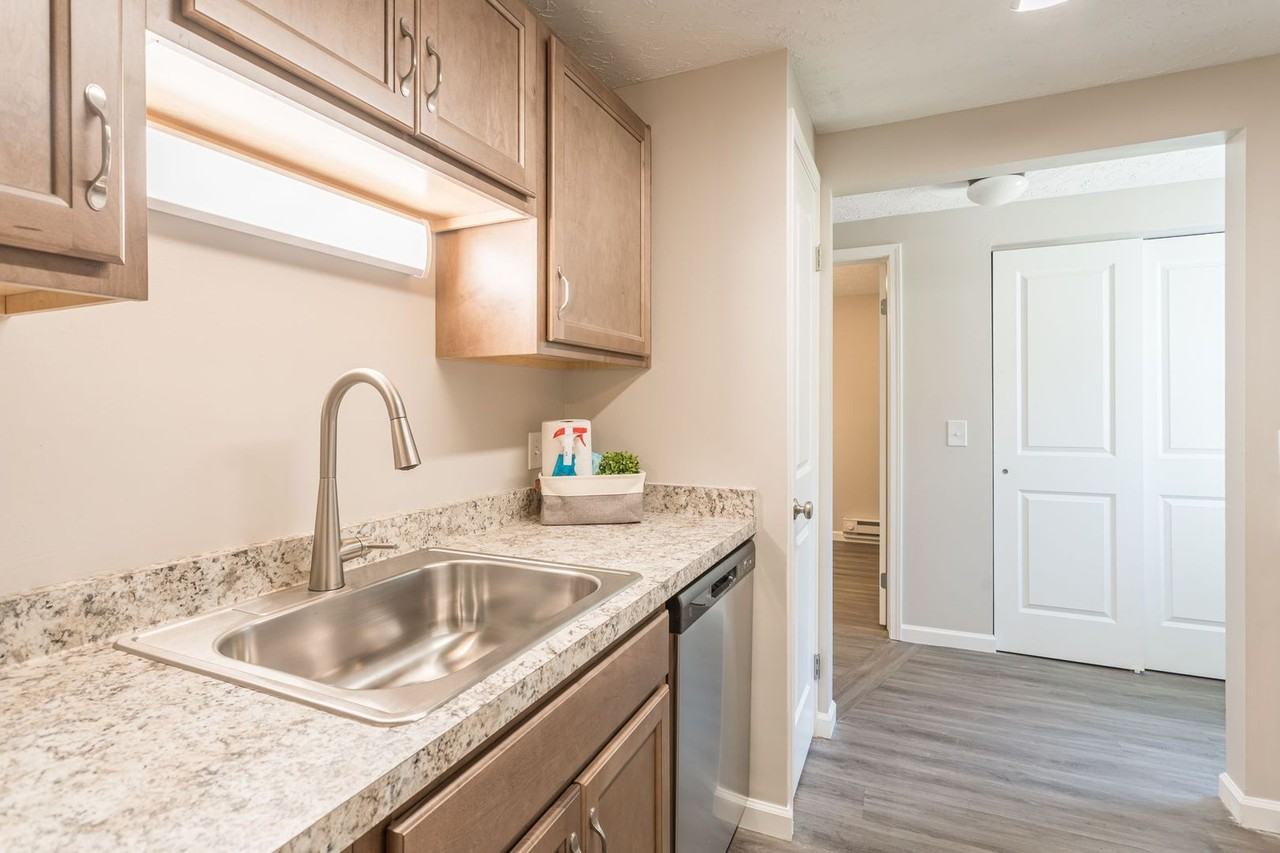 Seven Hearths Homestead Apartments - Photo 2 of 33