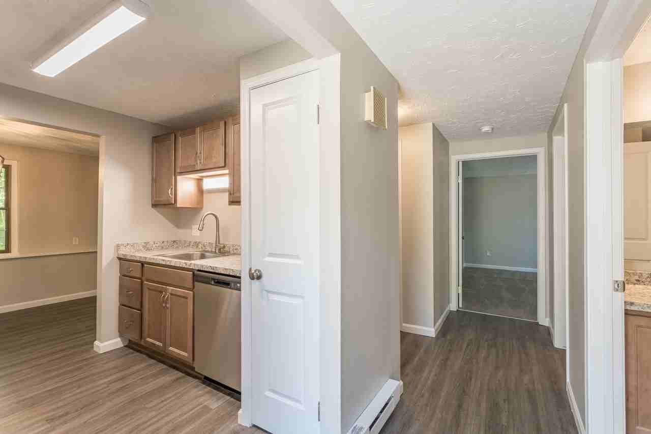 Seven Hearths Homestead Apartments - Photo 5 of 33
