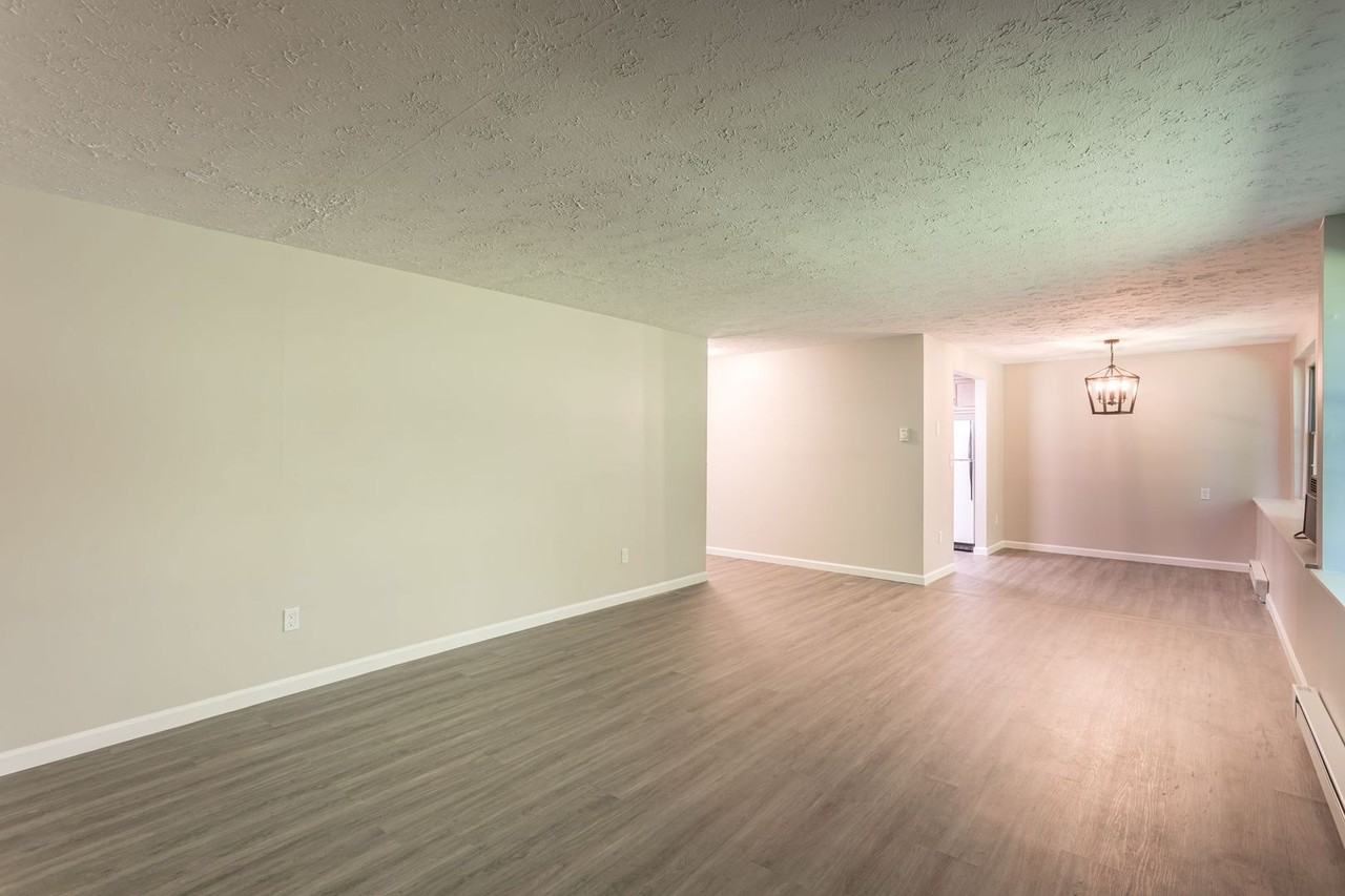 Seven Hearths Homestead Apartments - Photo 7 of 33