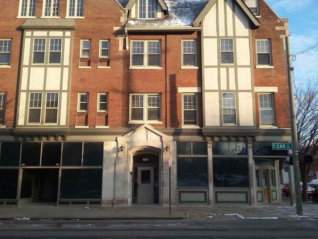 UV Stuart - Photo 7 of 12