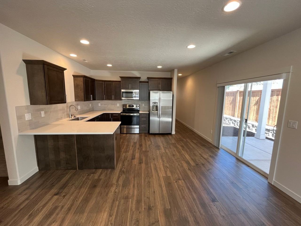 2539 Ne Studio Rd - Photo 4 of 22