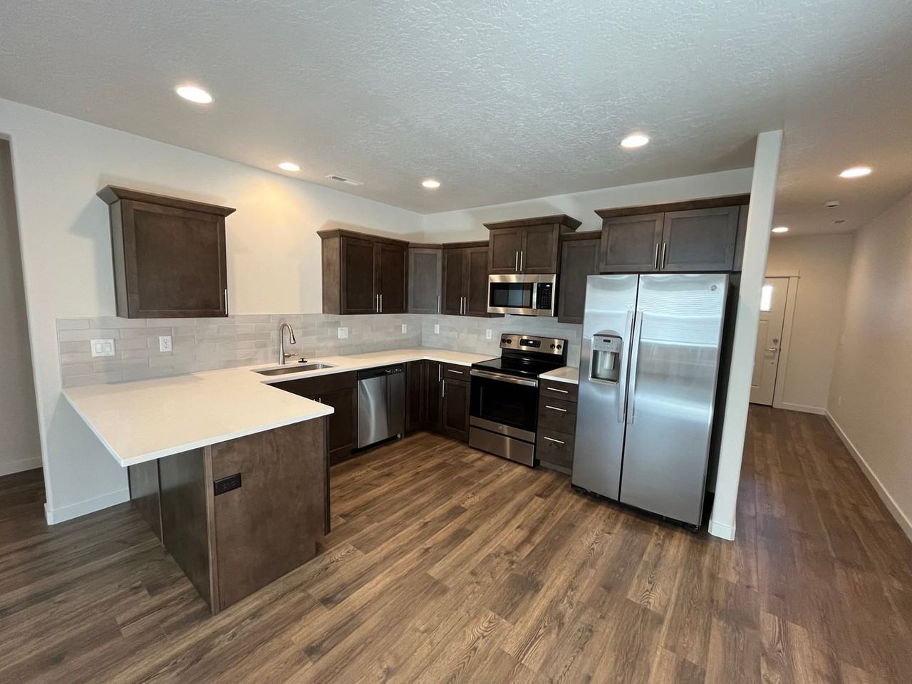 2539 Ne Studio Rd - Photo 5 of 22