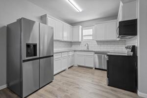 featured image of 525/527 E Ball Street - 525 #525