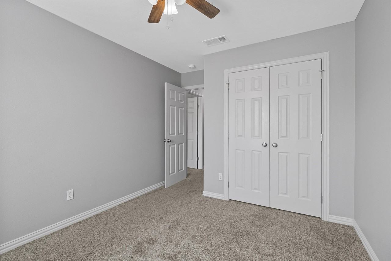 525/527 E Ball Street - 525 #525 - Photo 6 of 17