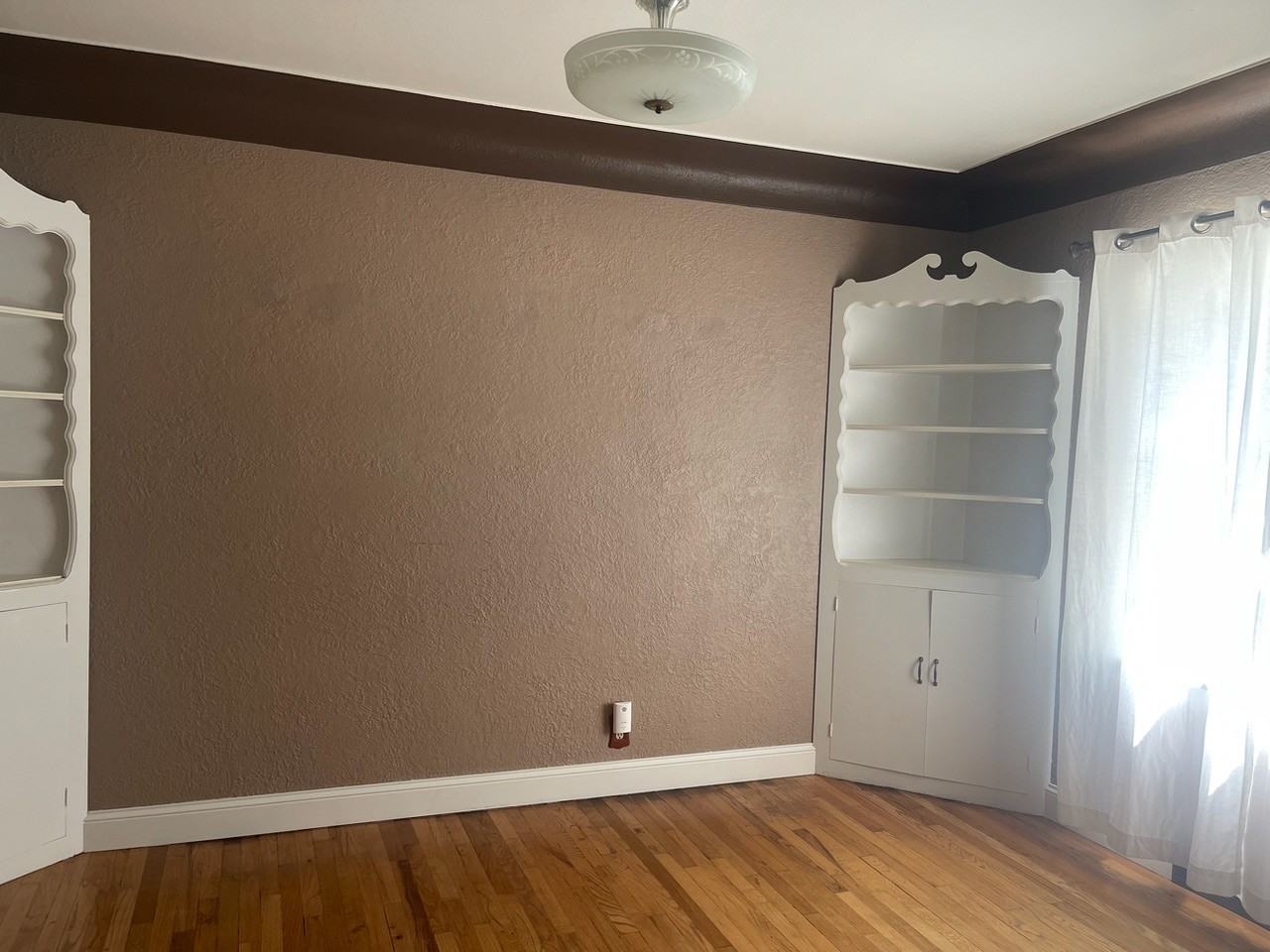 749 Alderson Ave #1 - Photo 6 of 15