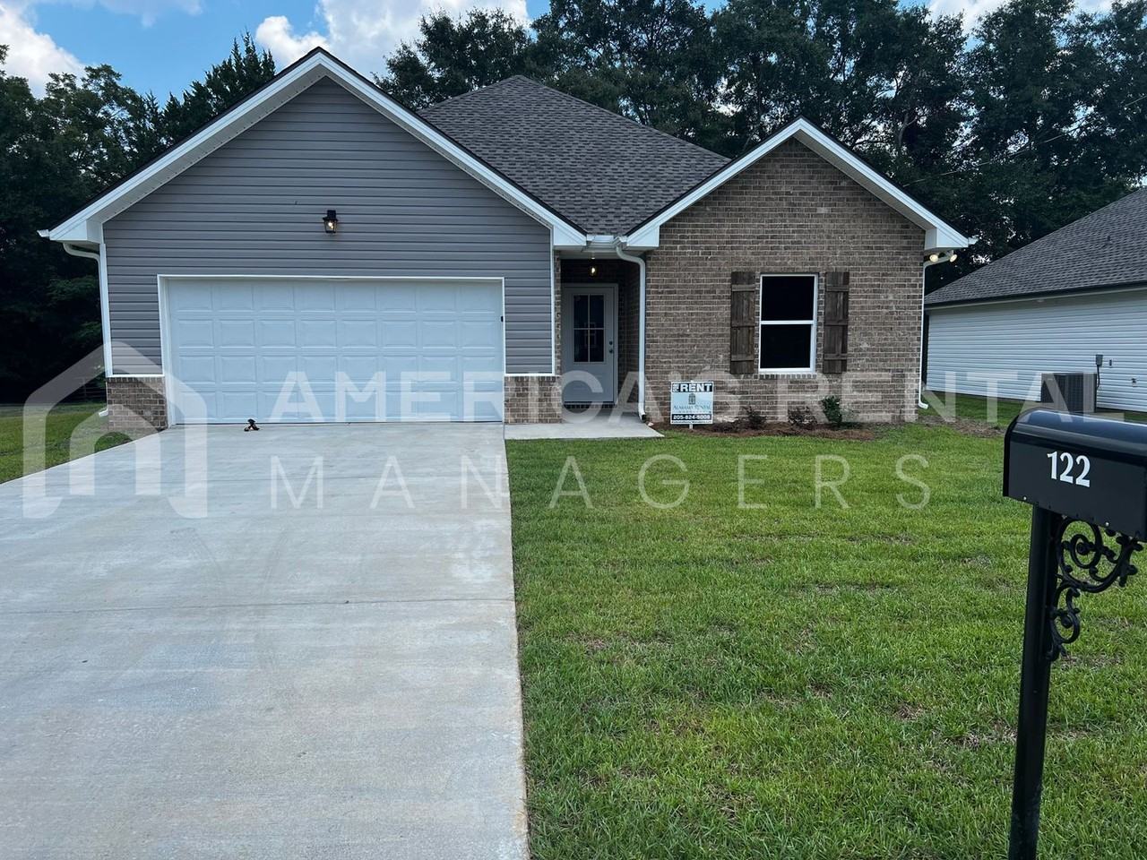 122 Marietta St - Photo 2 of 27