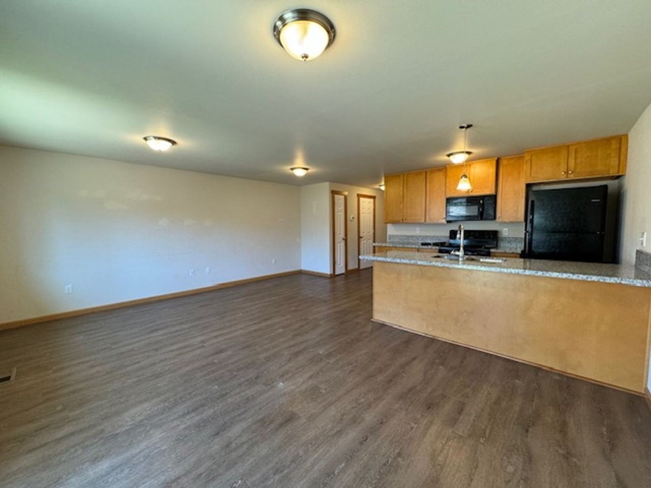 530 Harrison St - Photo 6 of 13