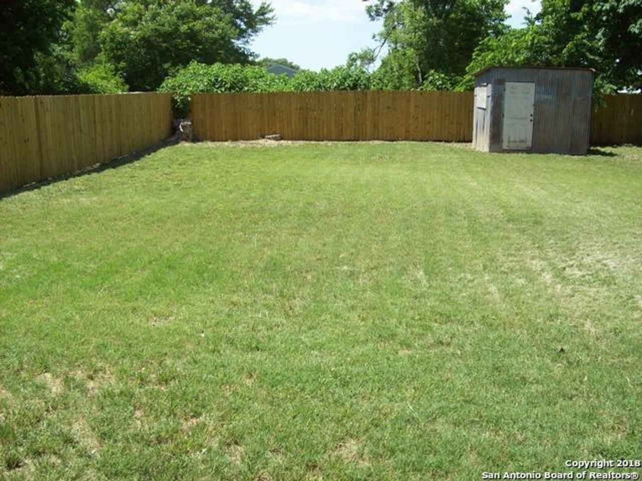 194 West St - Photo 3 of 8