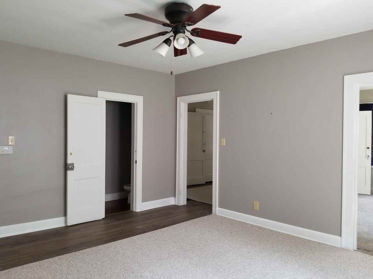 425 N Lincoln St - Photo 6 of 35