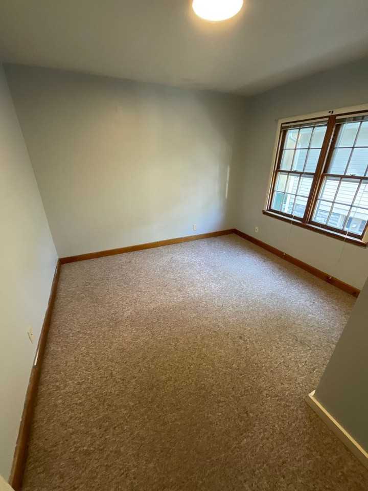 424 N Lincoln St - Photo 6 of 27