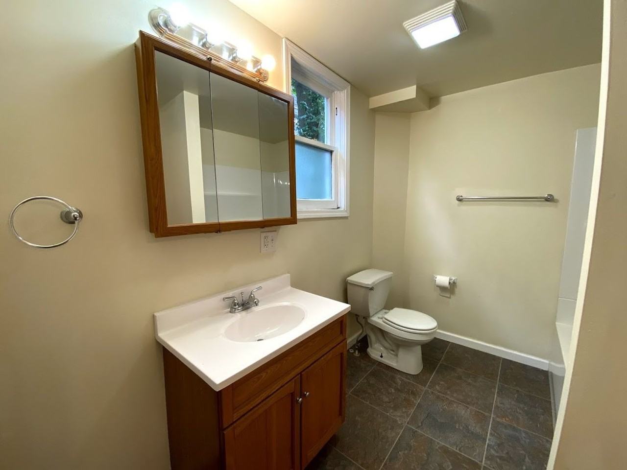 511 N Lincoln St - Photo 7 of 18