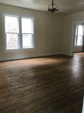 424 E 6th St - Photo 3 of 27