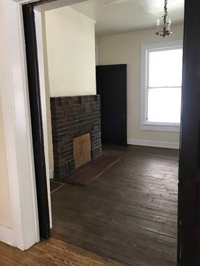 424 E 6th St - Photo 6 of 27