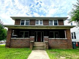 featured image of 426 E 6th St