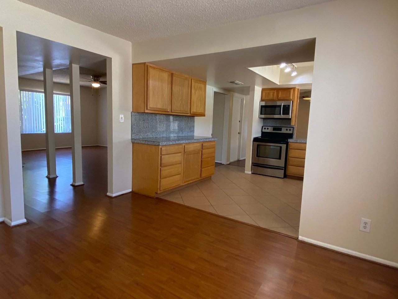 2131 E Palmcroft Dr - Photo 6 of 36