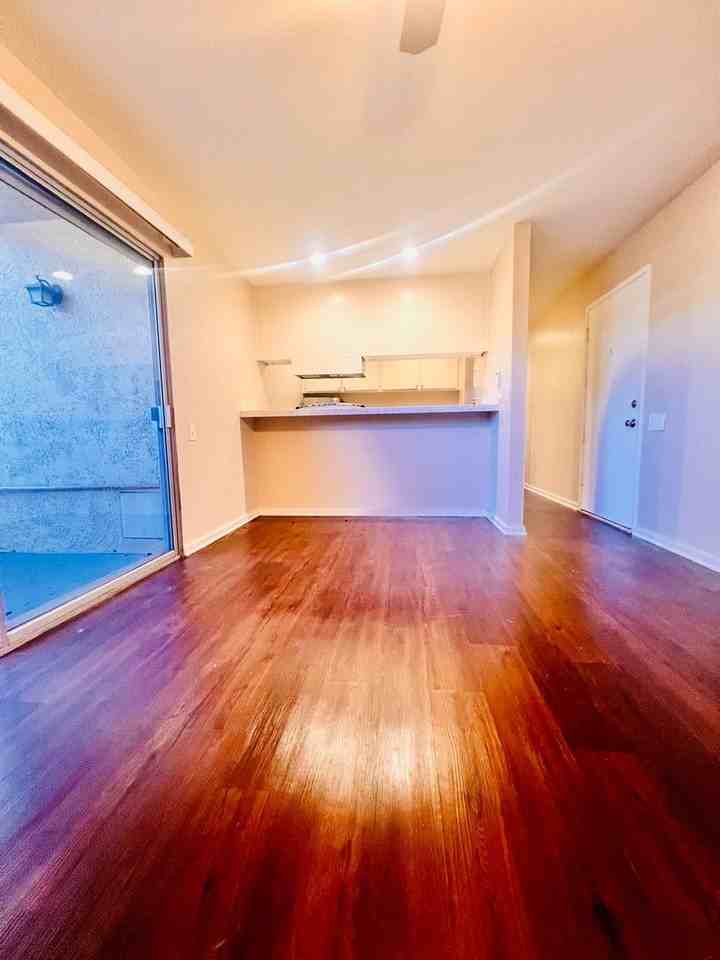393 Hamilton St #R3 - Photo 4 of 23