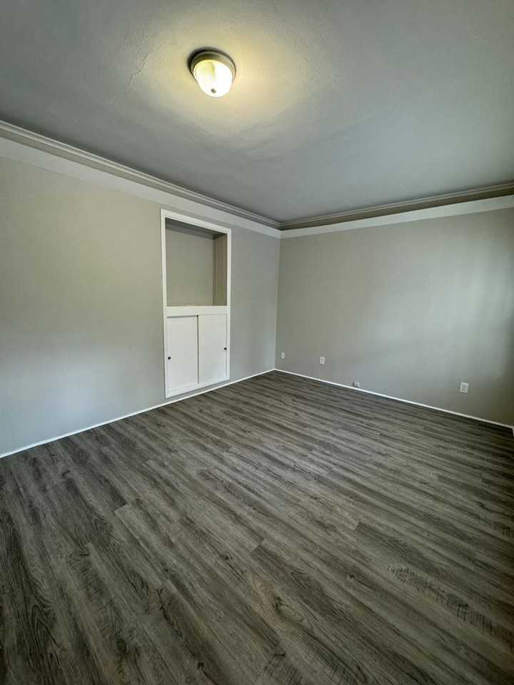 1168-1170R Whittier St - Photo 3 of 25