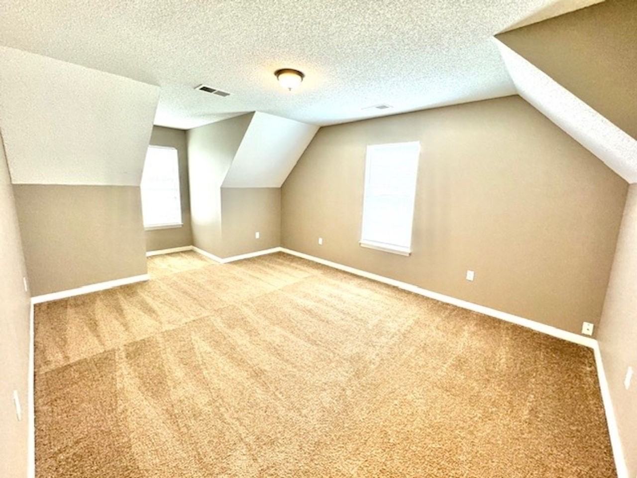 1155 Sir Doyle Cv - Photo 7 of 9