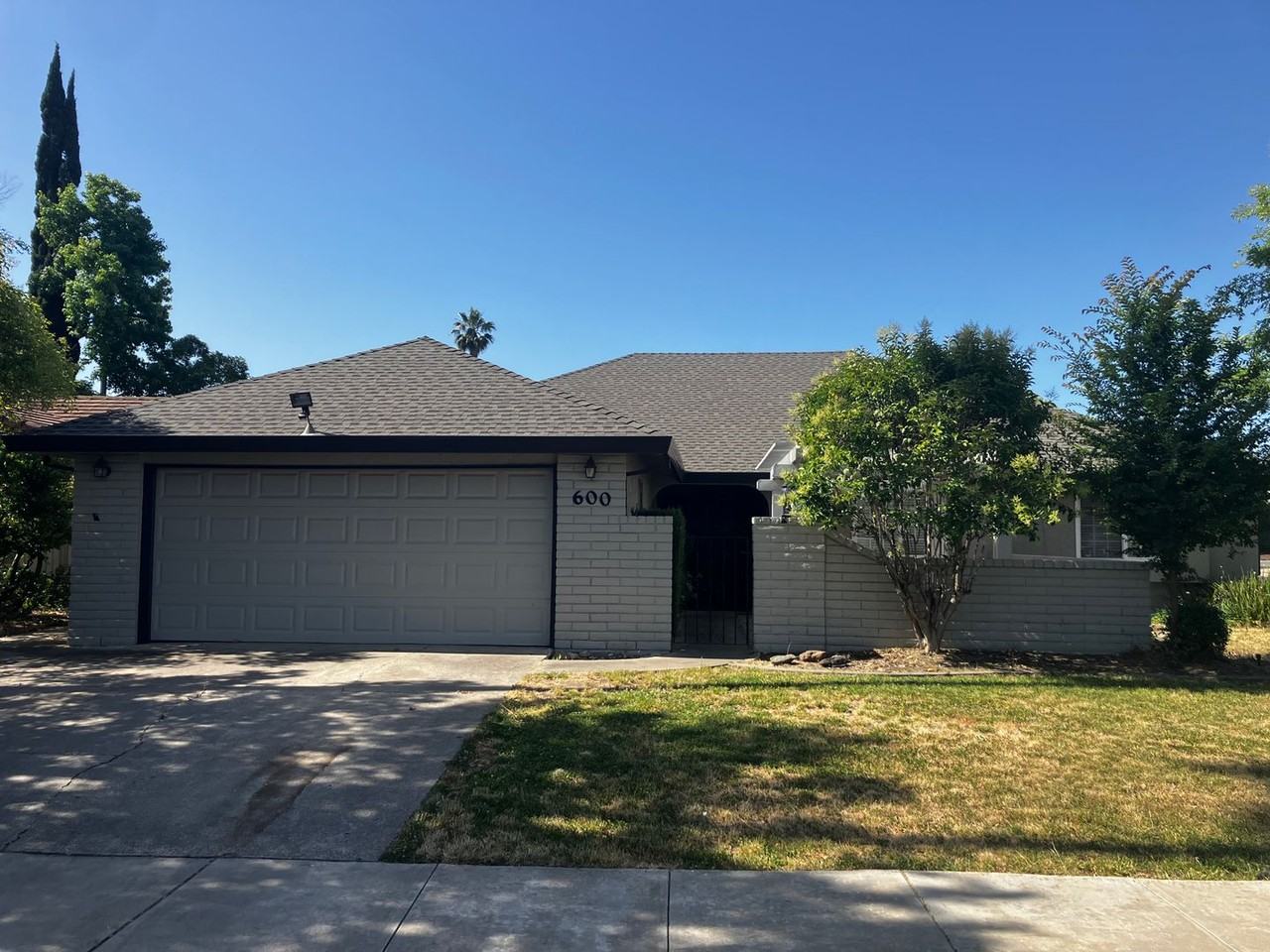 600 Dove Way - Photo 3 of 19