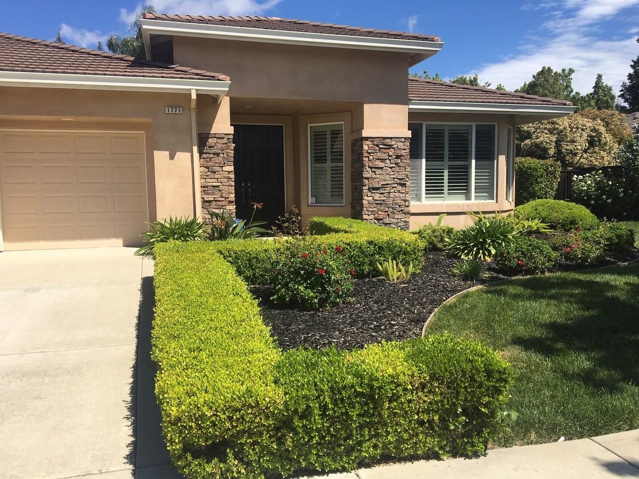 1771 Castellina Dr - Photo 2 of 8