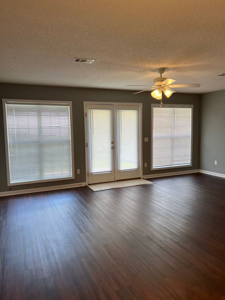 139 S Springview Dr - Photo 3 of 21