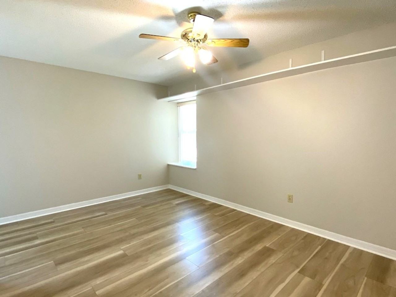 110 Bob White Ct - Photo 7 of 15
