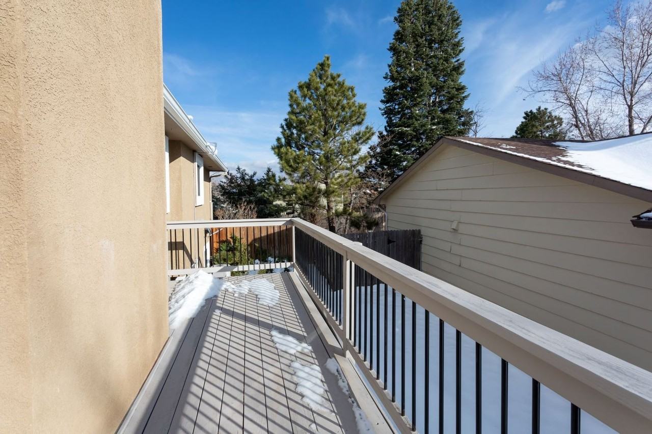 7673 Safari Cir - Photo 3 of 37