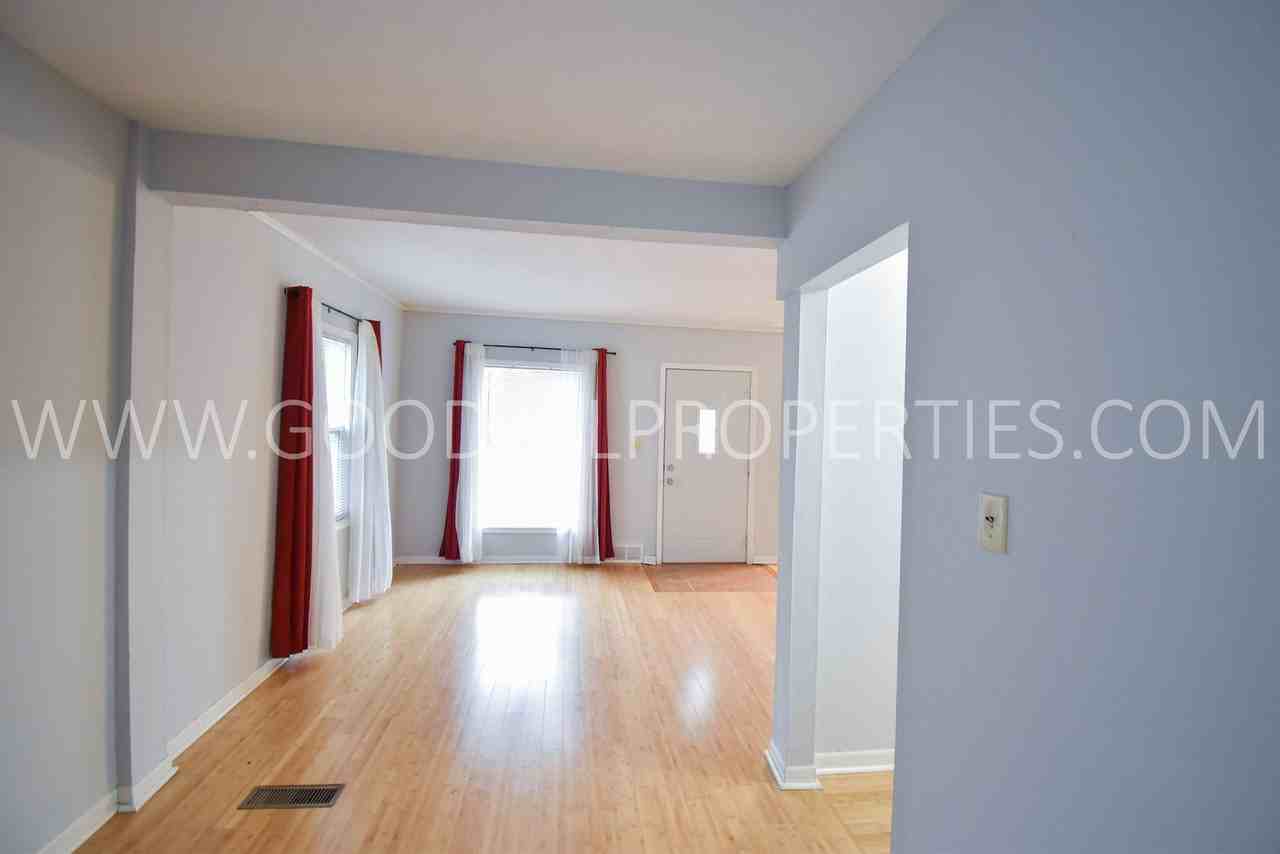 1308 56th St - Photo 3 of 8