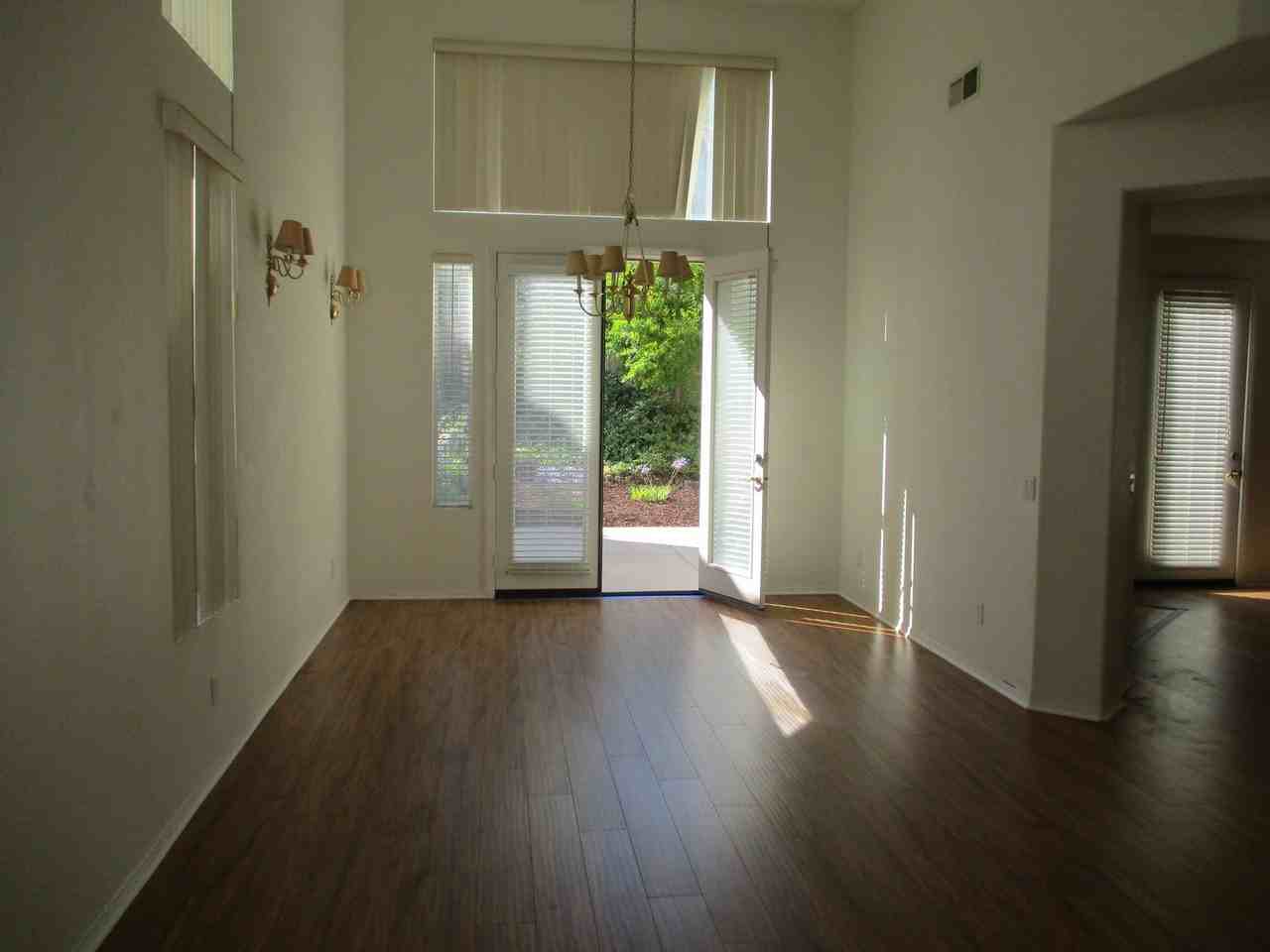 11961 Aspen View Ct - Photo 2 of 27