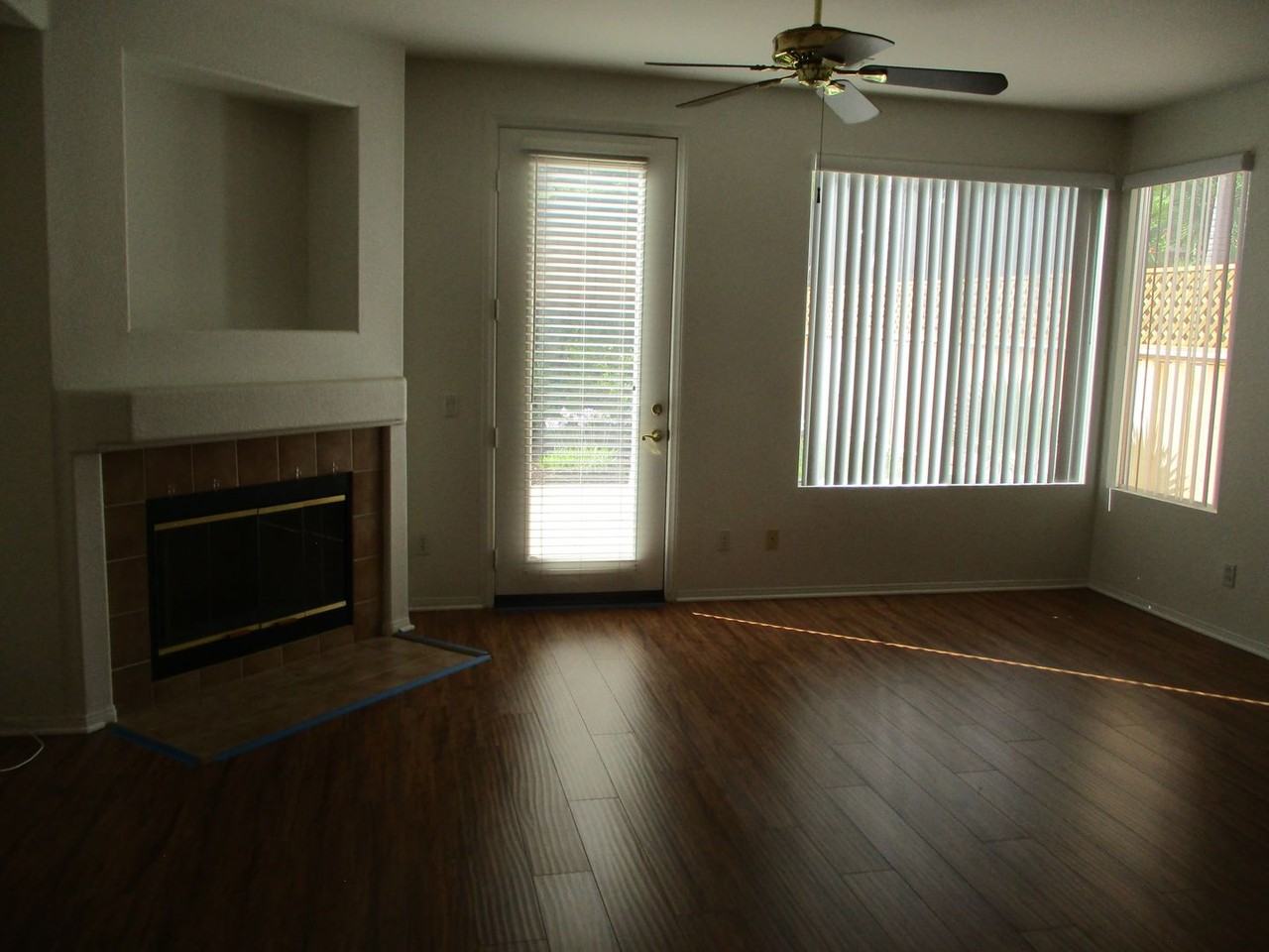 11961 Aspen View Ct - Photo 4 of 27