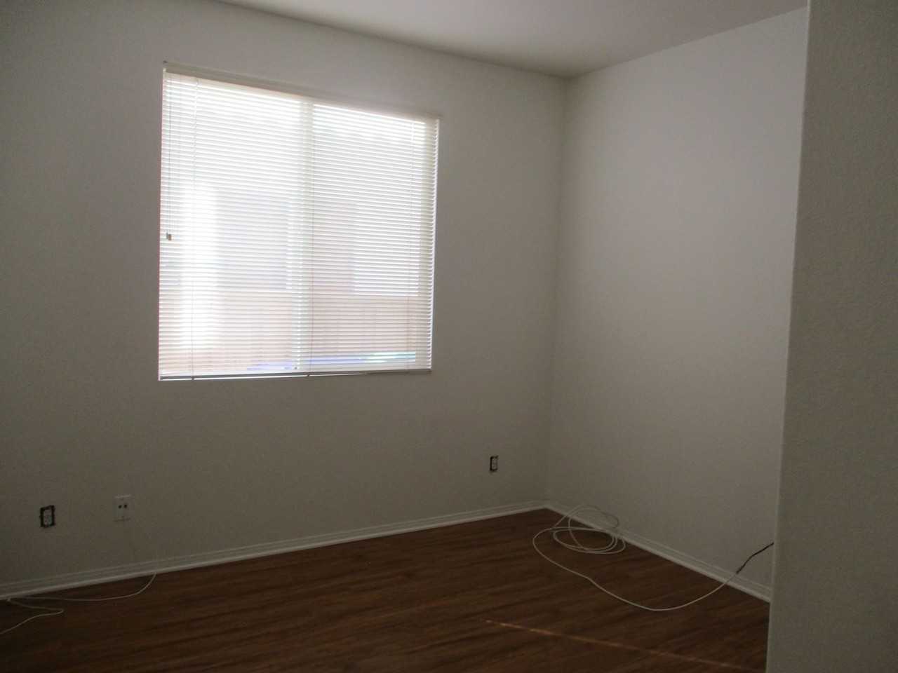 11961 Aspen View Ct - Photo 7 of 27
