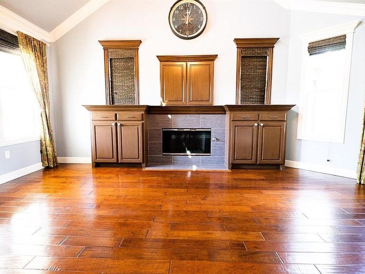 4703 117th St - Photo 4 of 26