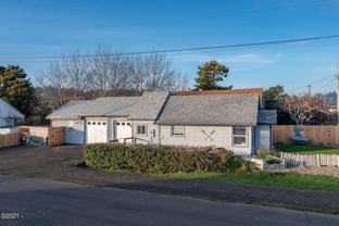 1051/A/ - Photo 1 of 1