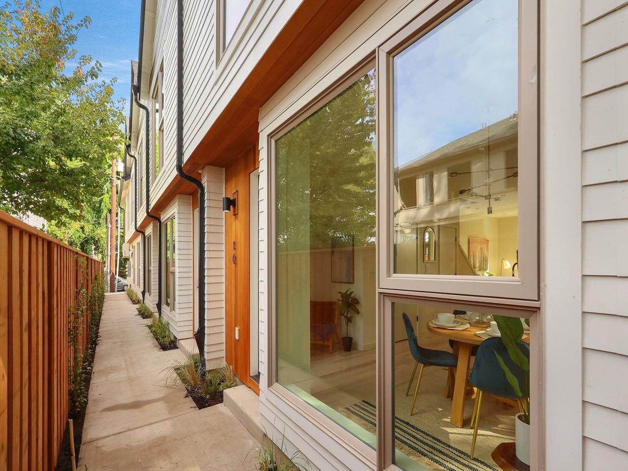 20 Ne Monroe St - Photo 2 of 17