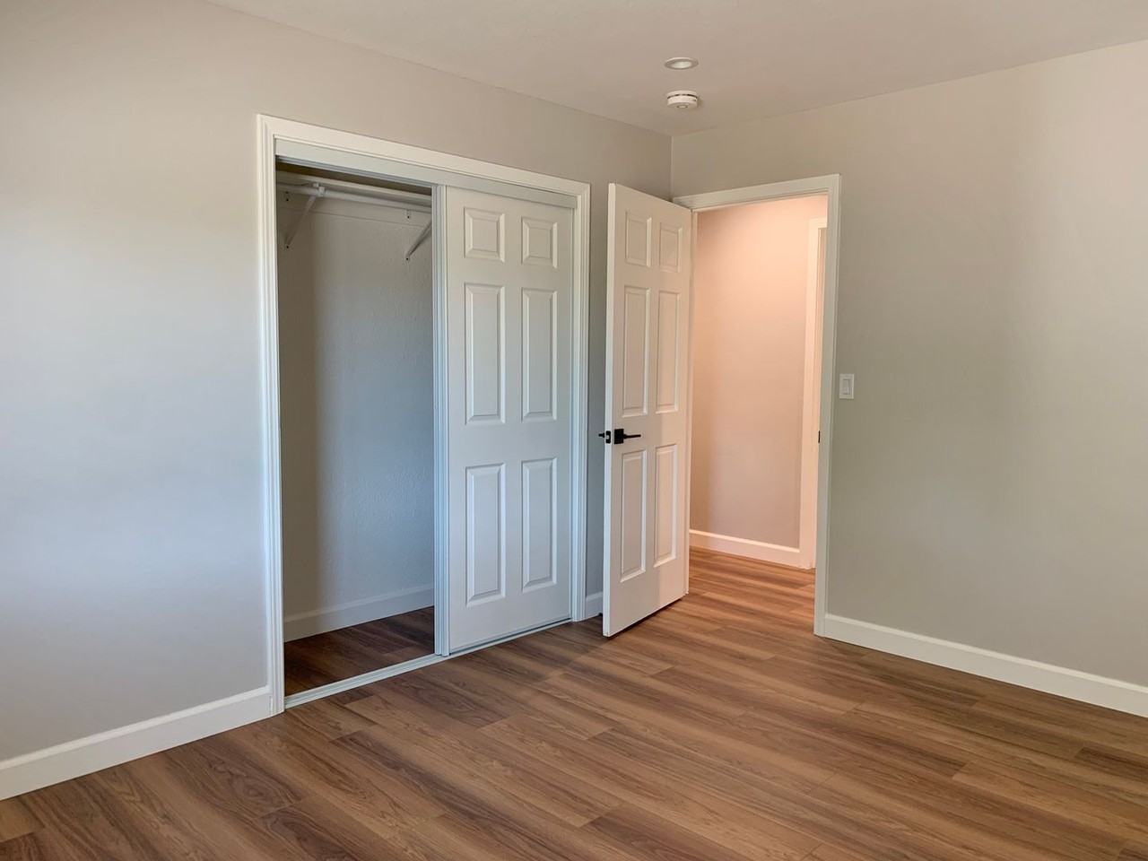900 Apricot Ln - Photo 6 of 21