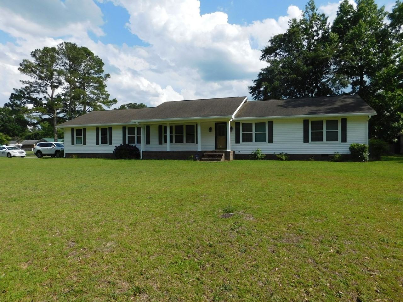 3701 Lavenham Rd - Photo 2 of 44