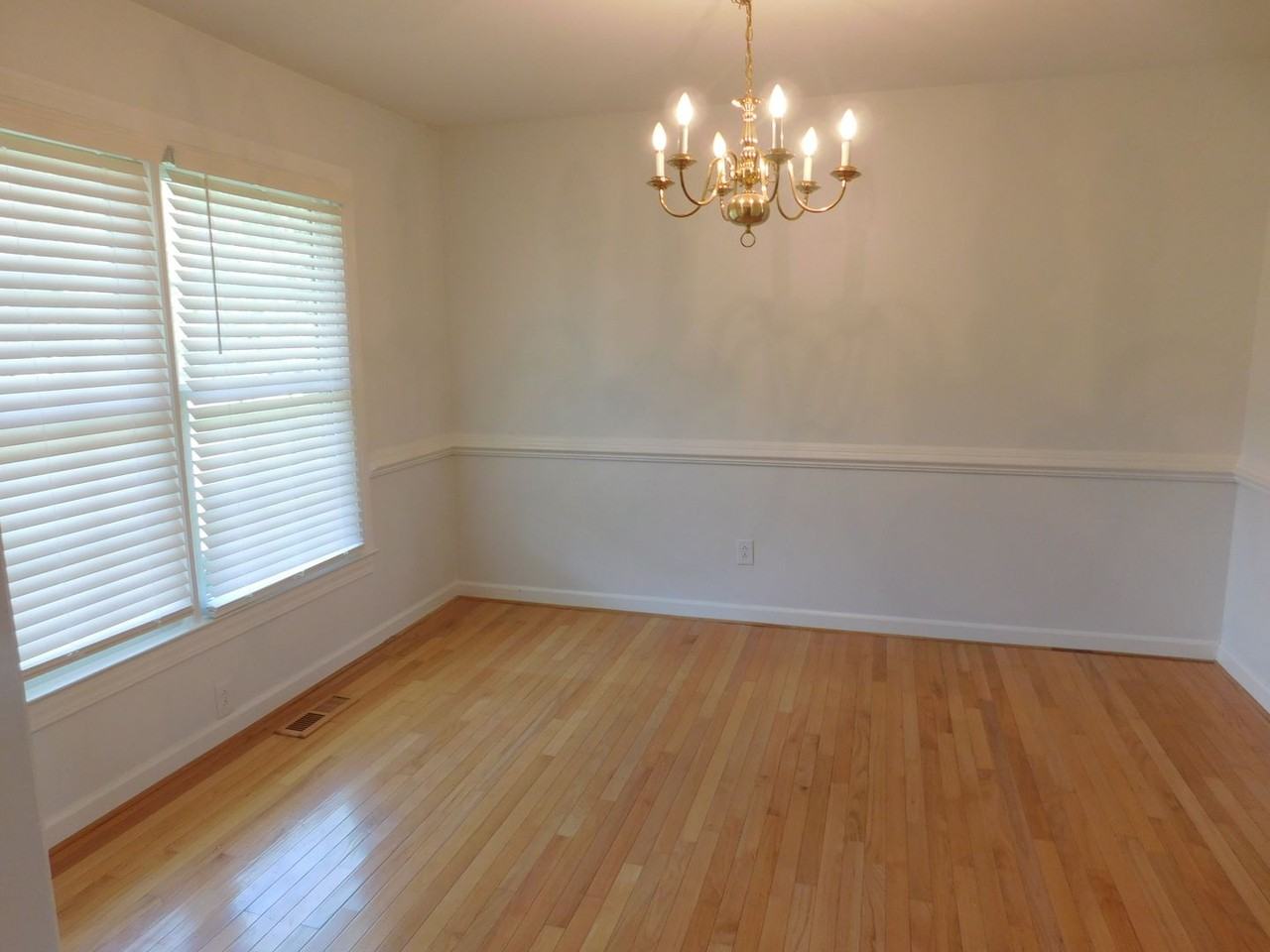 3701 Lavenham Rd - Photo 7 of 44