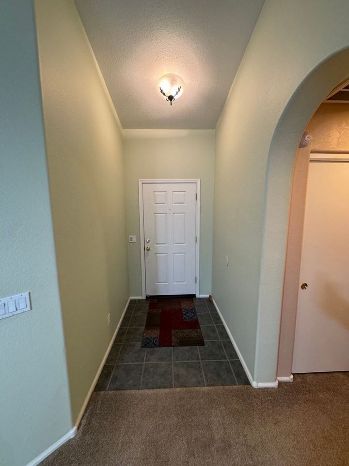 39610 N Cumberland Dr - Photo 3 of 19