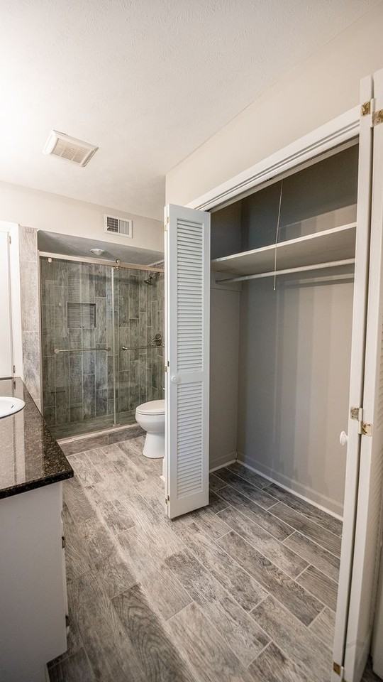 2227 Lancelot Pl - Photo 4 of 25