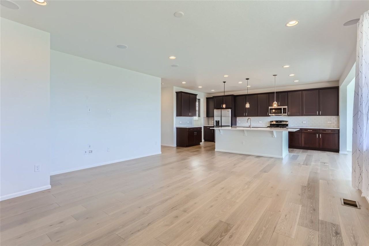 5716 S Grand Baker Ct - Photo 5 of 28