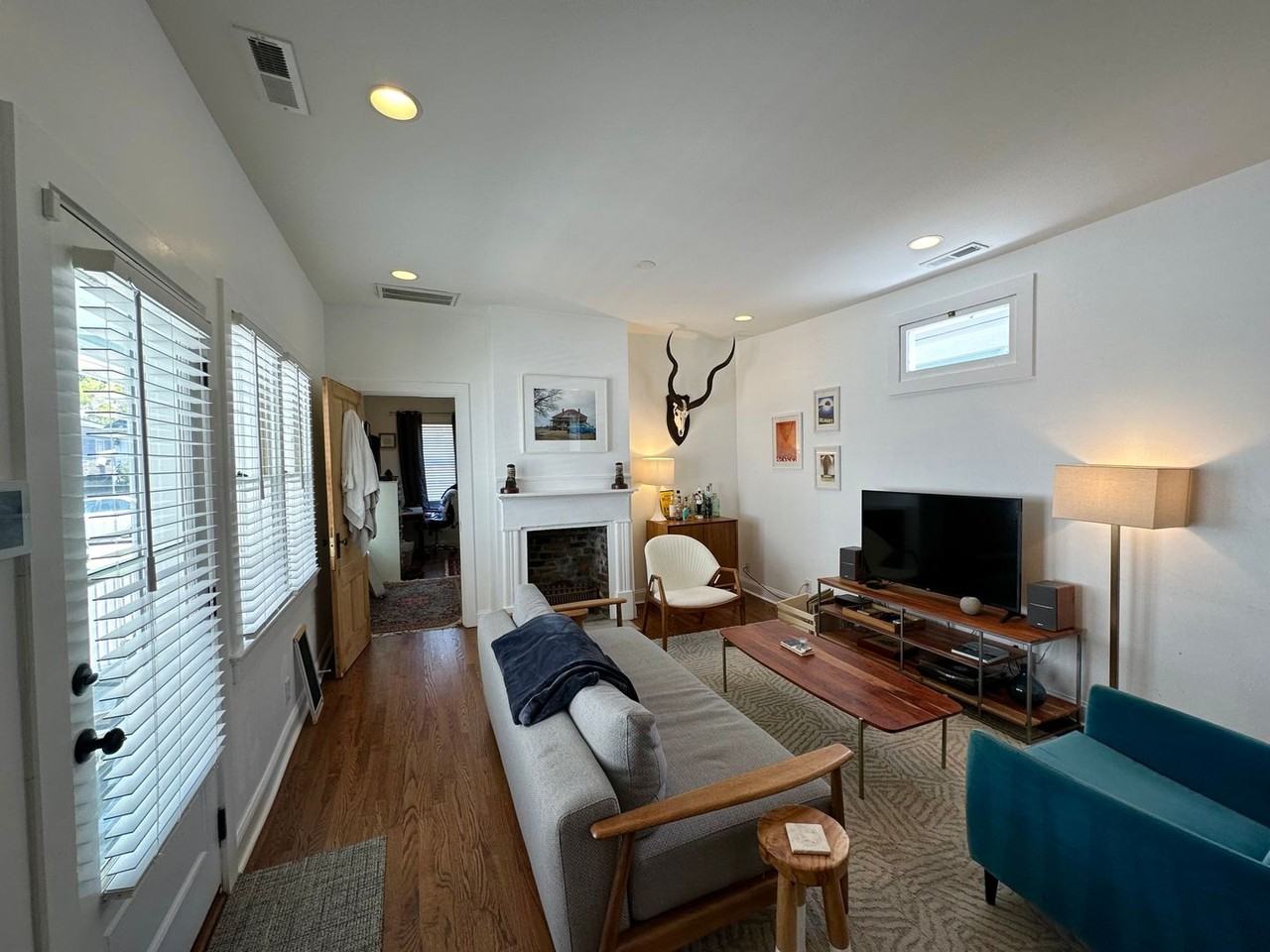 9 Maverick St - Photo 5 of 28