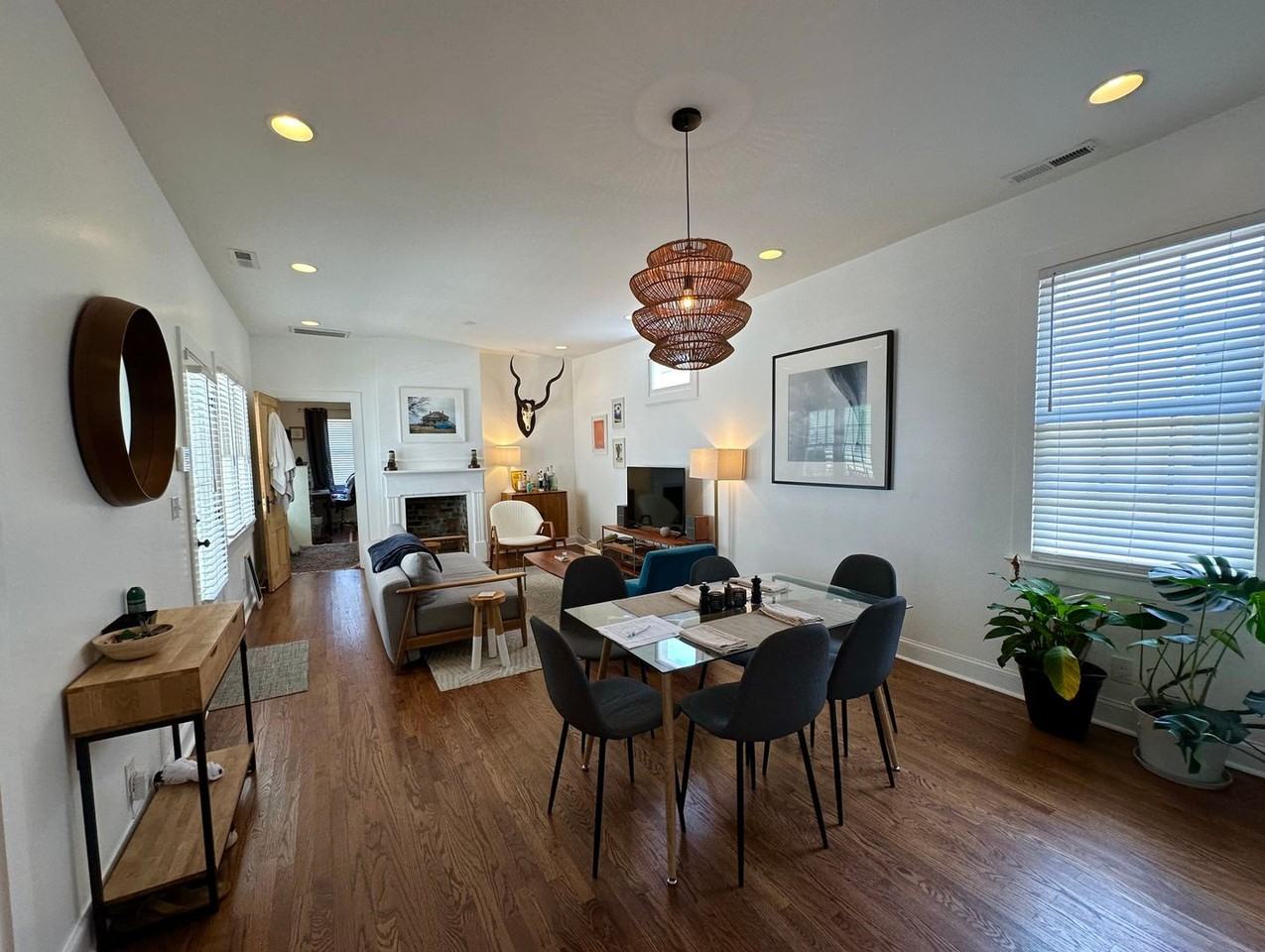 9 Maverick St - Photo 7 of 28