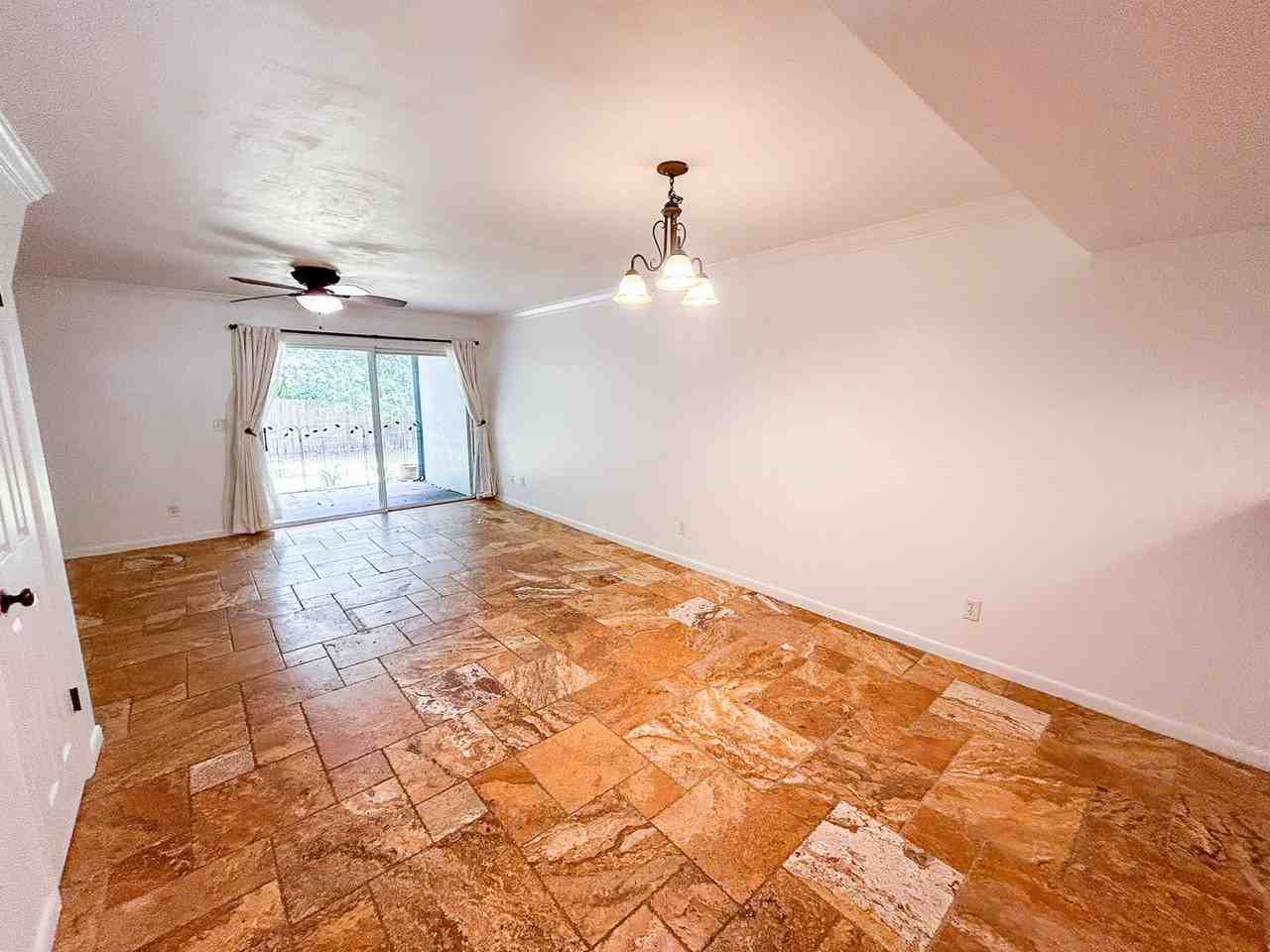 4411 Sw 34th St - Photo 5 of 27